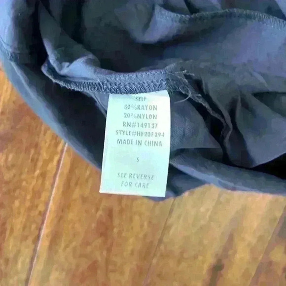 HYFVE true navy button down belted romper w/ front and side pocket details Sz S - Picture 6 of 7